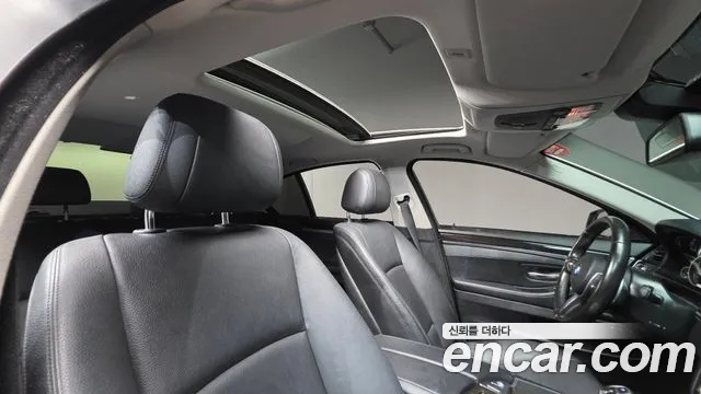 BMW 5 серии 2016 thumb 5