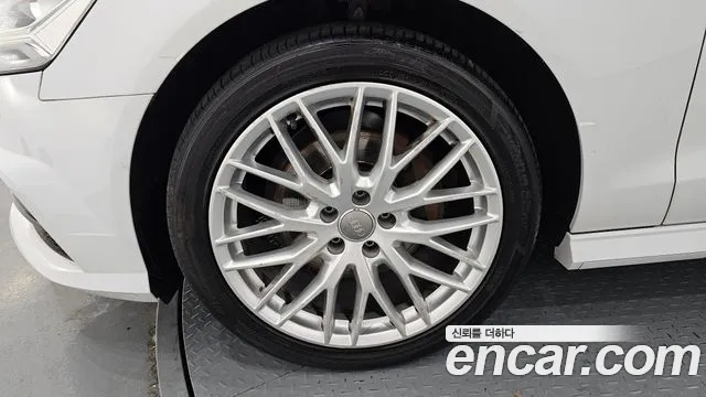 Audi A6 2018 thumb 12