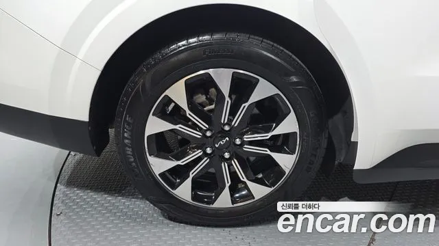 Kia Carnival 2022 thumb 5