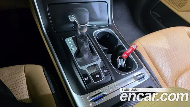 Kia Carnival 2022 thumb 9
