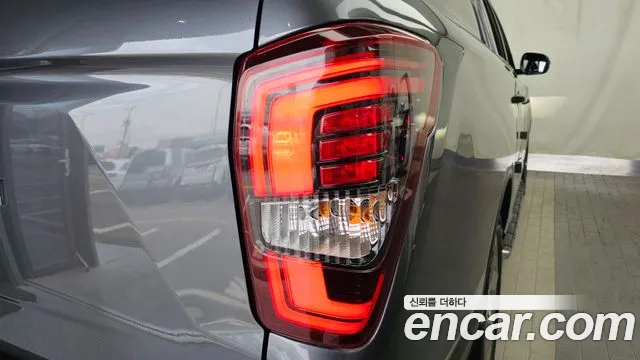 KGM Rexton Sports Khan 2022 thumb 10