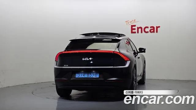 Kia EV6 2022 thumb 6