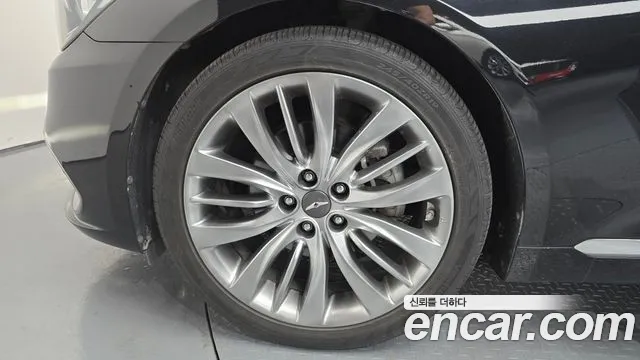 Genesis G80 2017 thumb 5