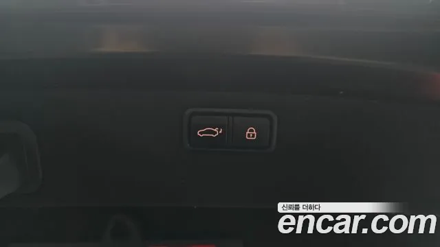 Genesis G80 2017 thumb 7