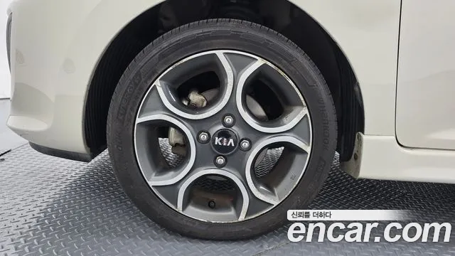 Kia Morning 2012 thumb 12