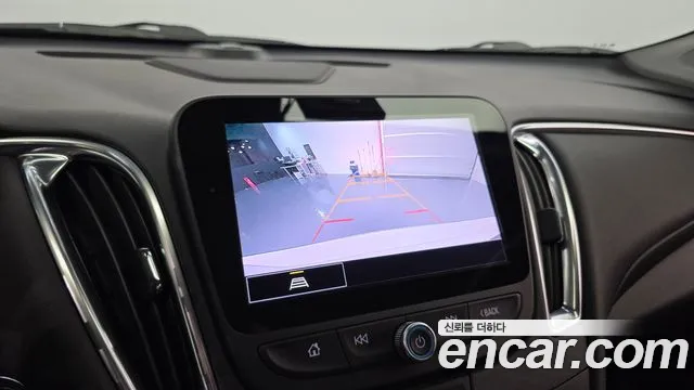 Chevrolet Malibu 2021 thumb 2