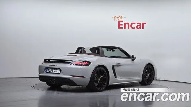 Porsche 718 Boxster 2018 thumb 8