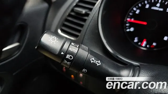 Kia K3 2016 thumb 6