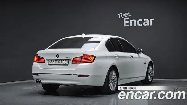 BMW 5 серии 2016 thumb 7