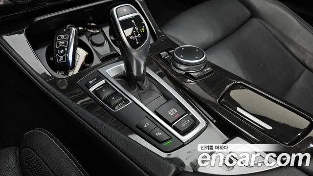 BMW 5 серии 2016 thumb 8