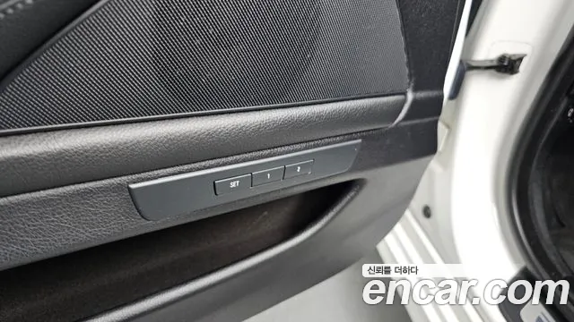 BMW 5 серии 2016 thumb 12