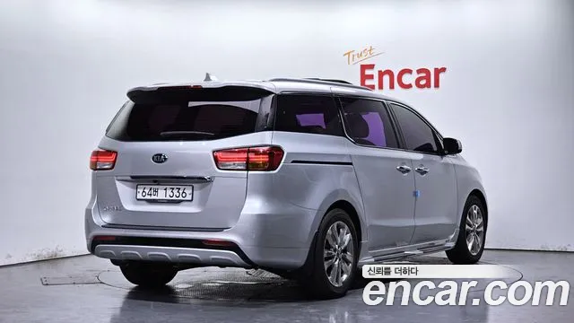 Kia Carnival 2014 thumb 5