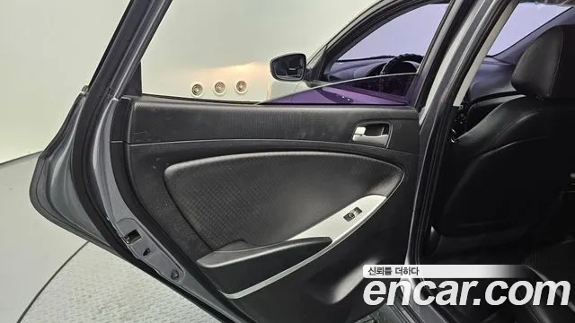 Hyundai Accent 2014 thumb 2