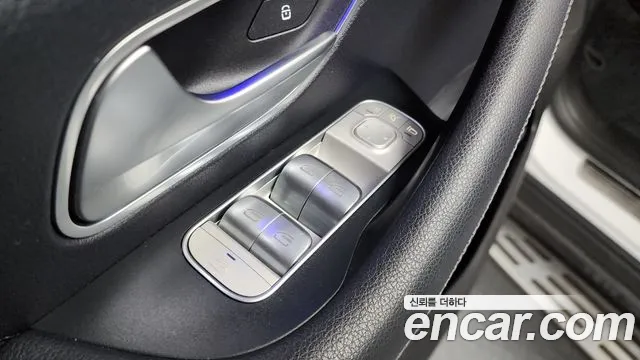 Mercedes-Benz E-Класс 2019 thumb 2