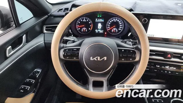 Kia K5 2023 thumb 3