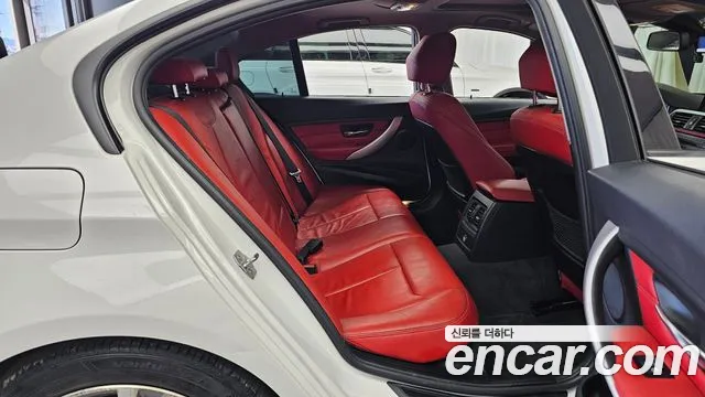 BMW 3 серии 2015 thumb 9