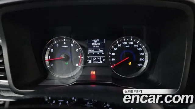 KGM Tivoli 2020 thumb 12
