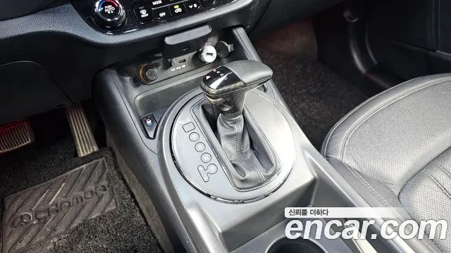 Kia R 2012 thumb 8