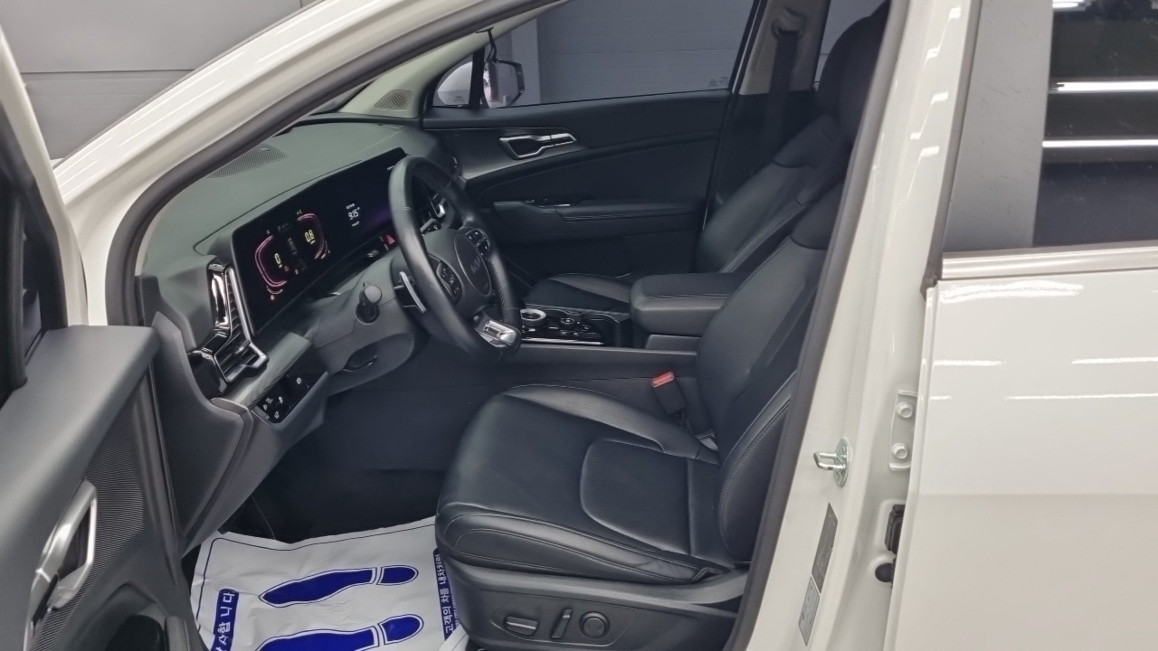 Kia Sportage 2023 thumb 8