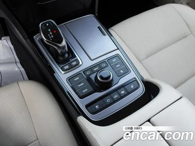 Hyundai Equus 2013 thumb 12