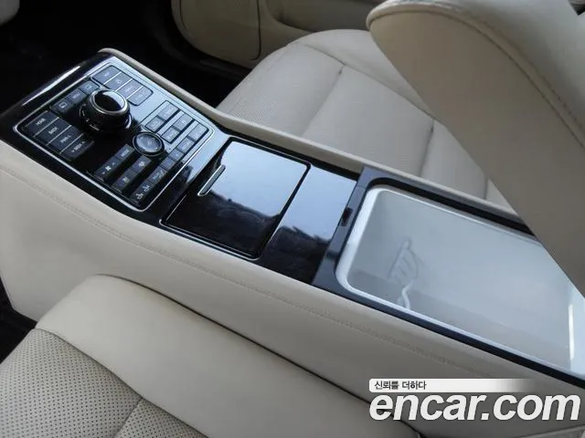 Hyundai Equus 2013 thumb 7