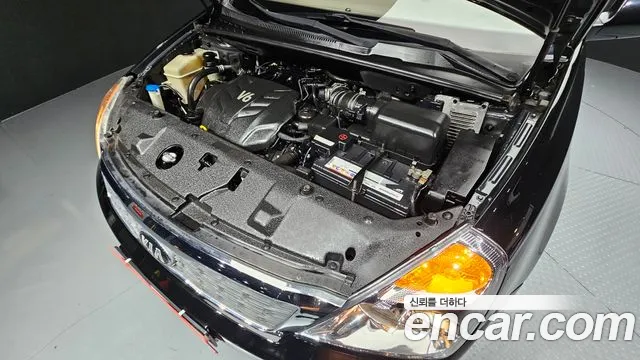 Kia Canival 2014 thumb 6