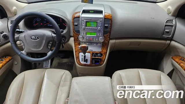 Kia Canival 2014 thumb 7