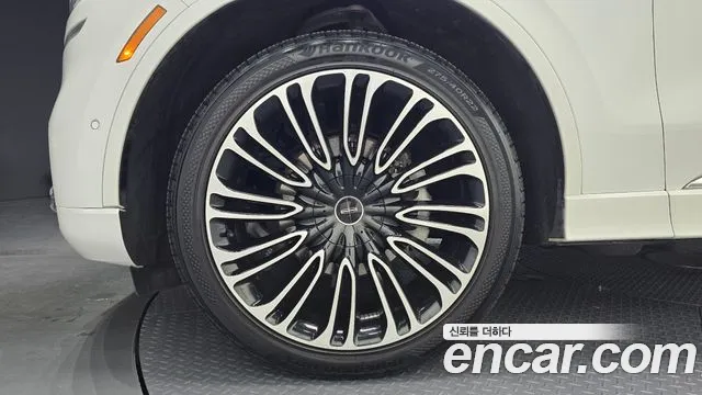 Lincoln Aviator 2020 thumb 12