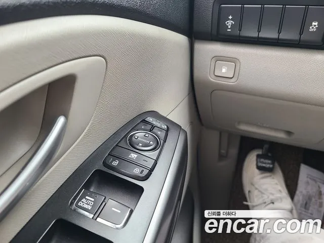 Kia Carnival 2019 thumb 7