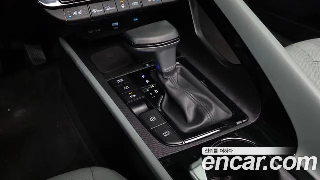 Hyundai Elantra 2023 thumb 6