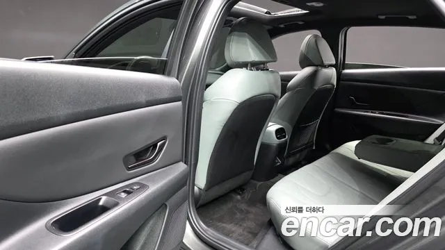 Hyundai Elantra 2023 thumb 10