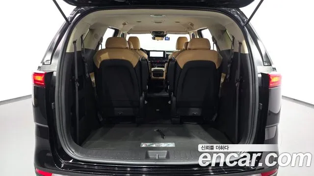 Kia Carnival 2022 thumb 2