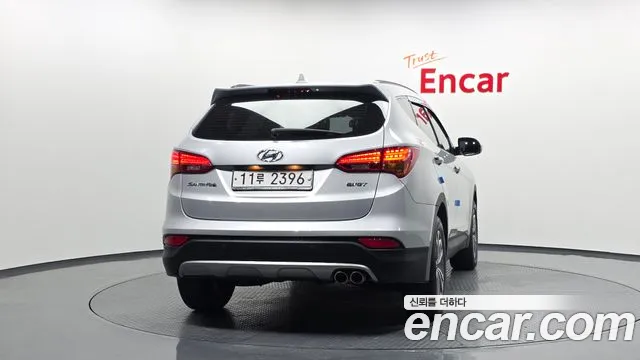 Hyundai Санта Фе 2015 thumb 6