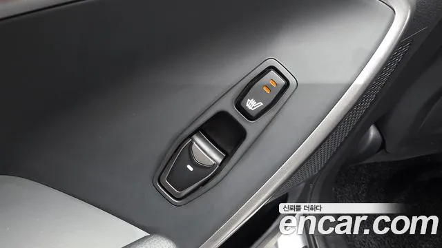 Hyundai Санта Фе 2015 thumb 3