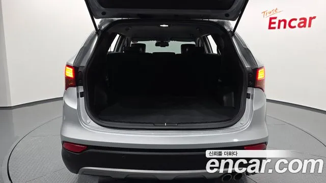 Hyundai Санта Фе 2015 thumb 5