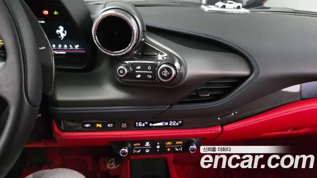 Ferrari F8 2020 thumb 3