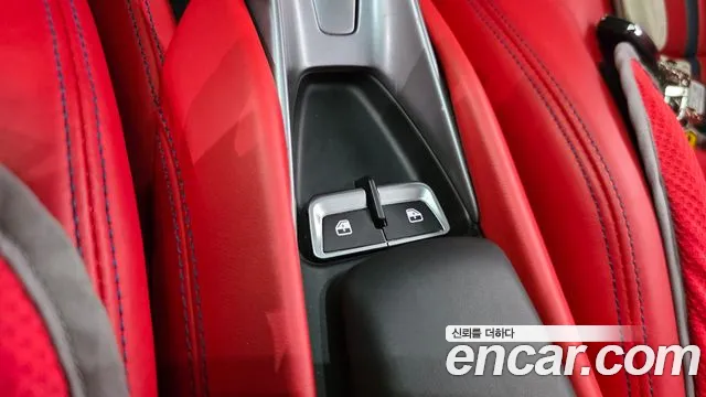 Ferrari F8 2020 thumb 6