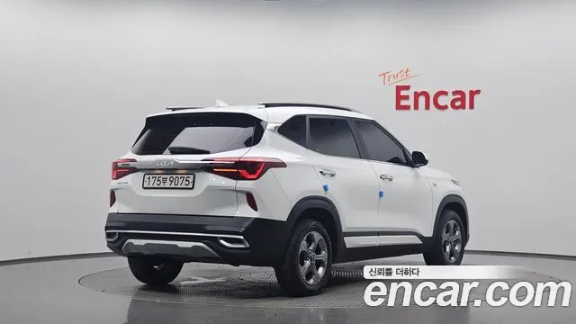 Kia Seltos 2021 thumb 4