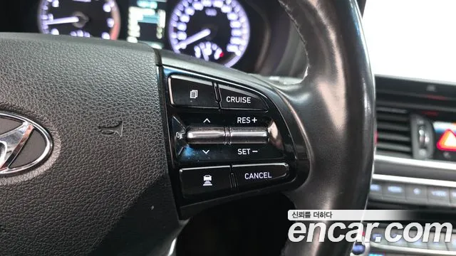 Hyundai Grandeur 2017 thumb 2