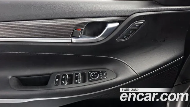 Hyundai Grandeur 2017 thumb 12