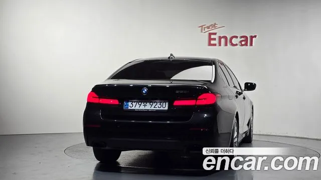BMW 5 серии 2022 thumb 5