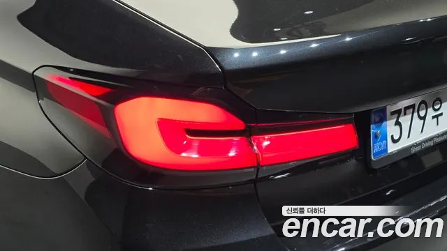 BMW 5 серии 2022 thumb 2