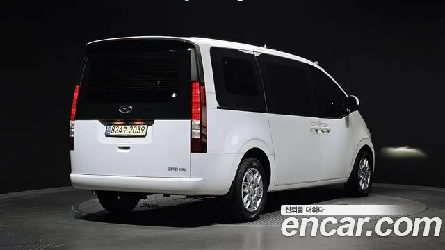 Hyundai Staria 2022 thumb 12