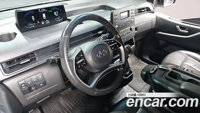 Hyundai Staria 2022 thumb 6