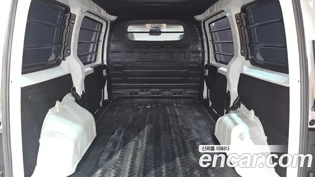 Hyundai Staria 2022 thumb 8