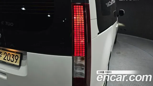 Hyundai Staria 2022 thumb 7
