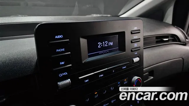 Hyundai Staria 2022 thumb 9