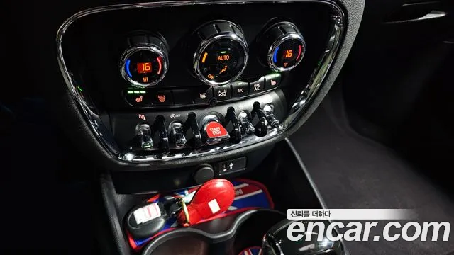 Mini Clubman 2021 thumb 12