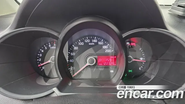 Kia Morning 2013 thumb 7