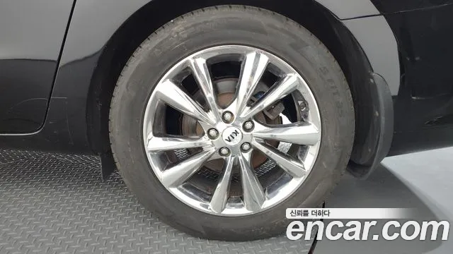 Kia Carnival 2019 thumb 9